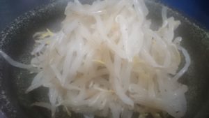 もやし